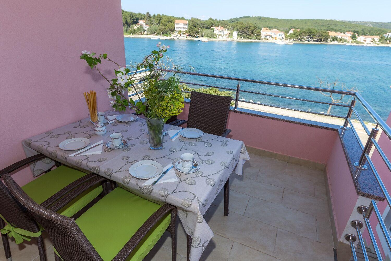 Apartments Zvone1 Veli Rat Kültér fotó